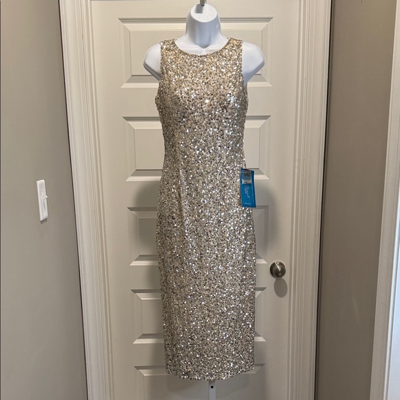 NWT Mac Duggal Elegant Gold Silver Sequin Dress Size 0 Holiday Party New Years - Picture 4 of 16